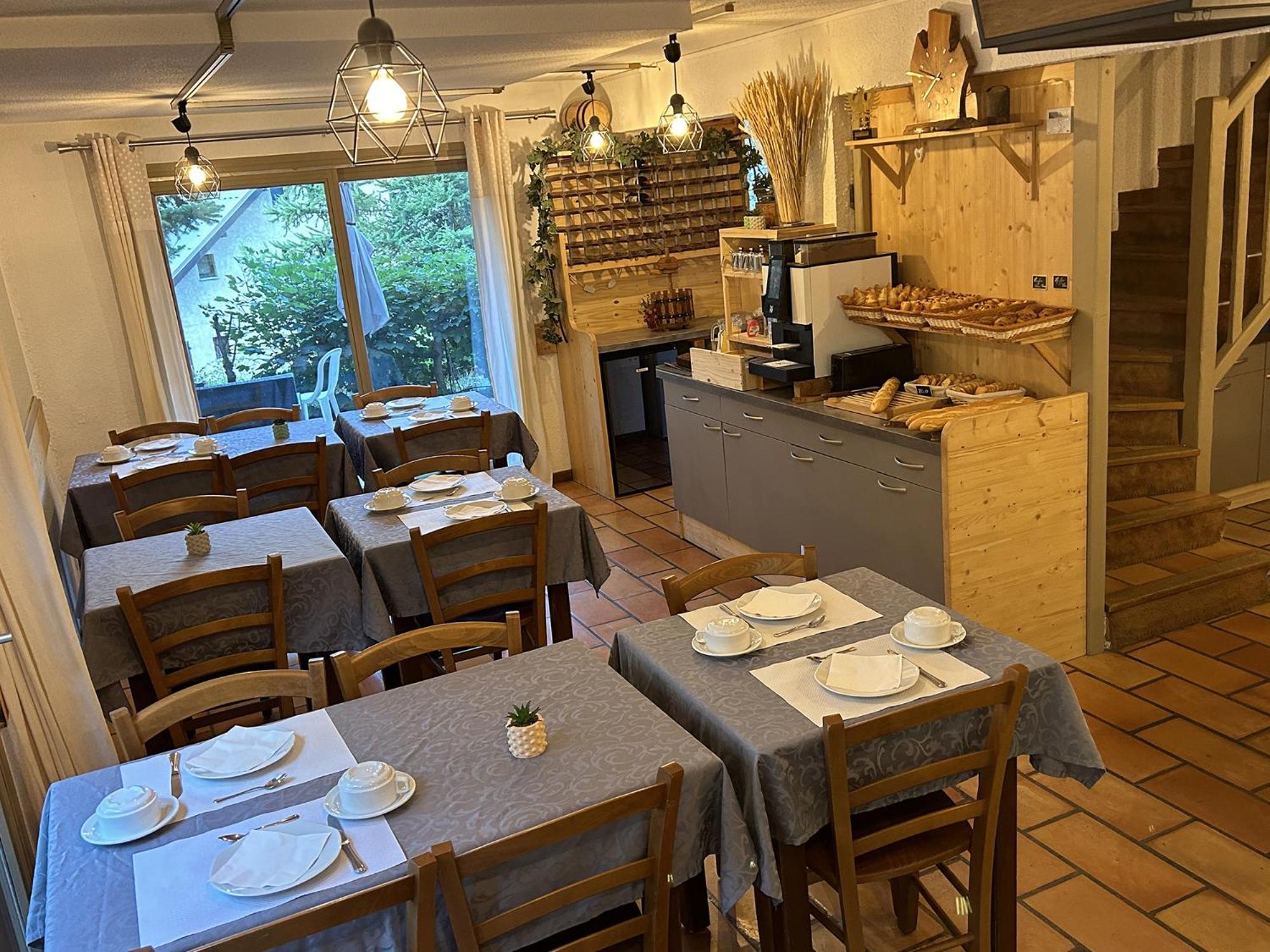 Hotel Residence Les Colchiques Le Monetier-les-Bains ภายนอก รูปภาพ
